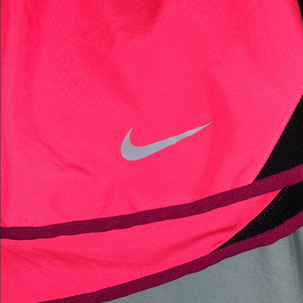 Running shorts - Picture 3 of 3